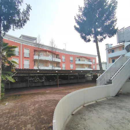 Bright And Comfortable In Apartment