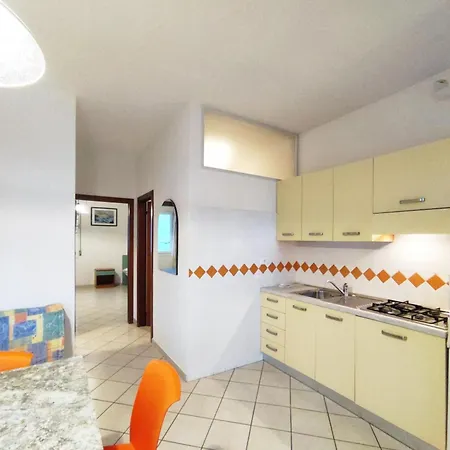 Bright And Comfortable In Appartement