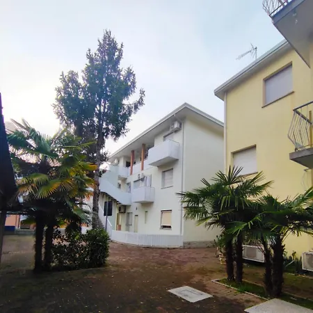 Bright And Comfortable In Apartment