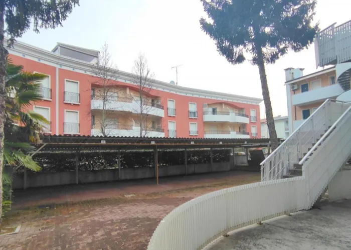 Bright And Comfortable In Apartment