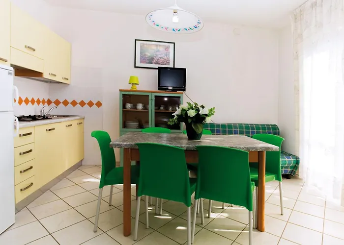 Bright And Comfortable In Apartment